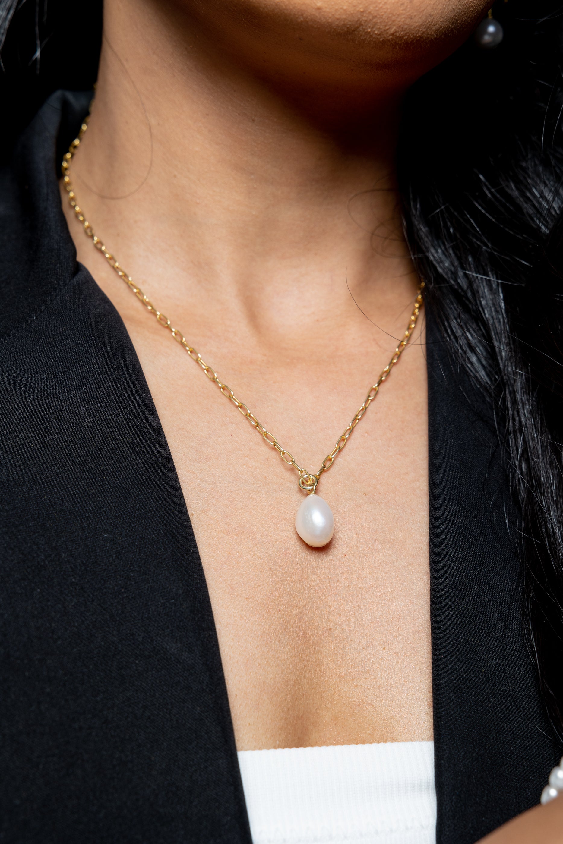 Baroque Pearl Teardrop Paperclip Necklace/18k Yellow Gold with Baroque Pearl - InfinityXInfinity