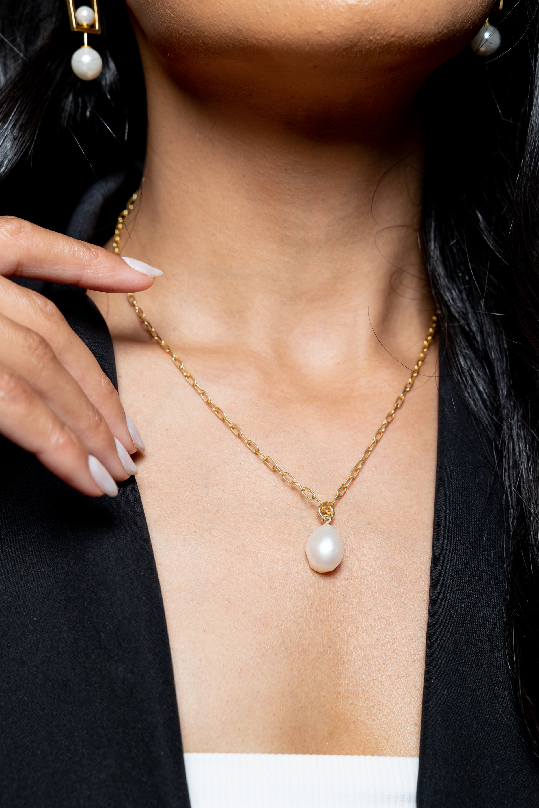 Baroque Pearl Teardrop Paperclip Necklace/18k Yellow Gold with Baroque Pearl - InfinityXInfinity