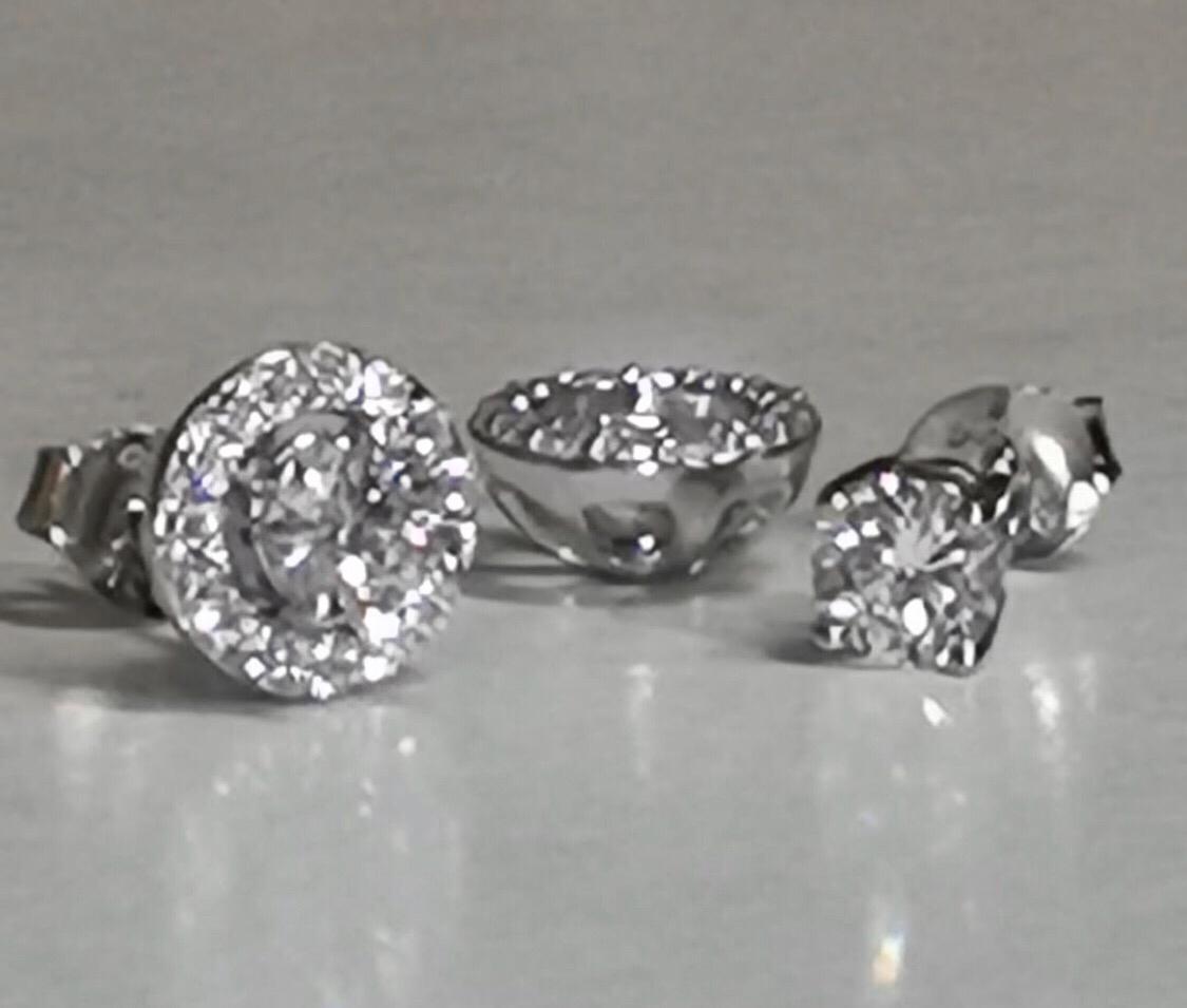 2-In-1 Halo Stud Earrings/18k White Gold & Premium Cubic Zirconia - infinityXinfinity.co.uk