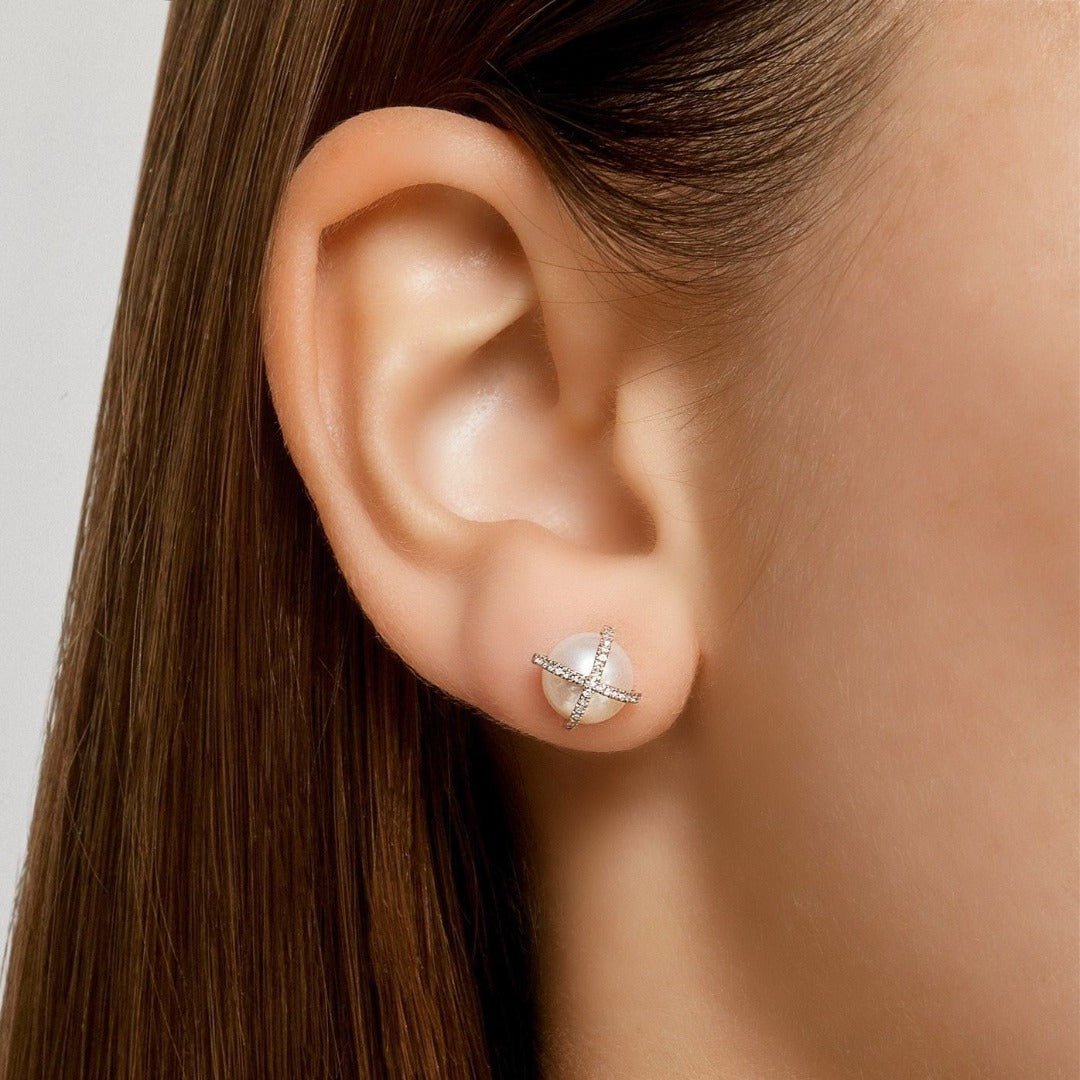 best pearl stud earrings in yellow gold