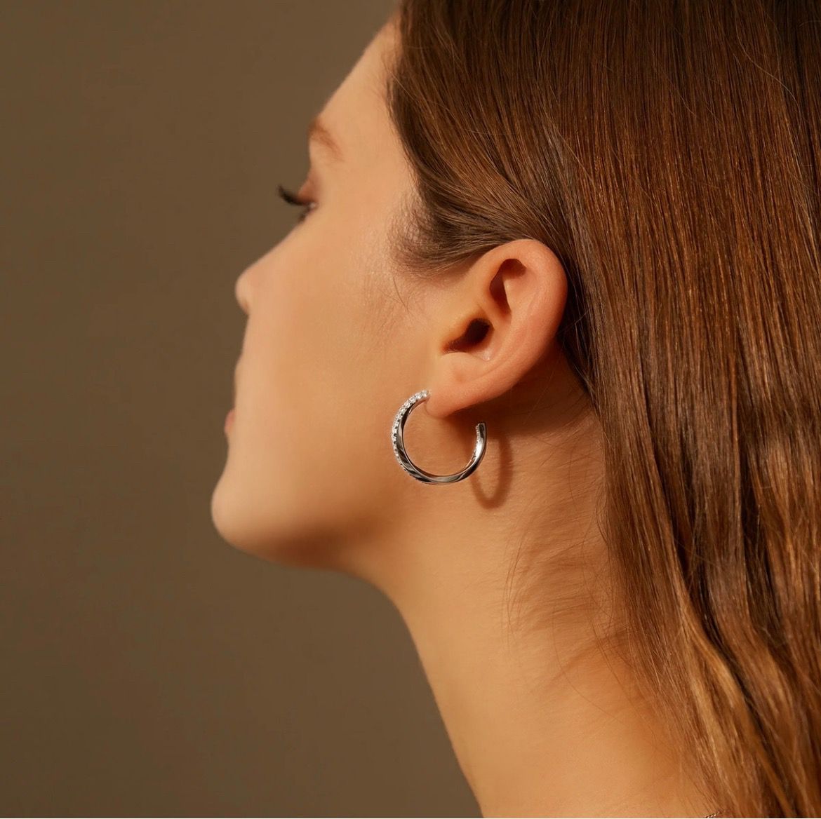 Best earrings white gold